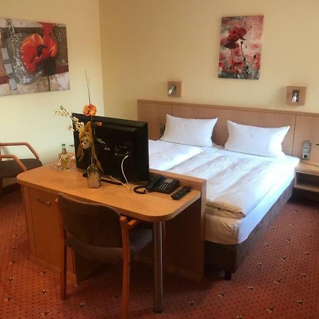 Landhotel Heiner Meyer Wahrenholz Экстерьер фото