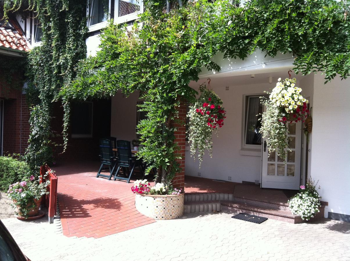Landhotel Heiner Meyer Wahrenholz Экстерьер фото